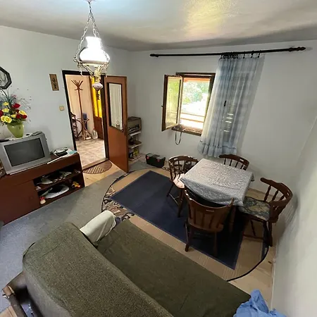 Radulovic Lägenhet *